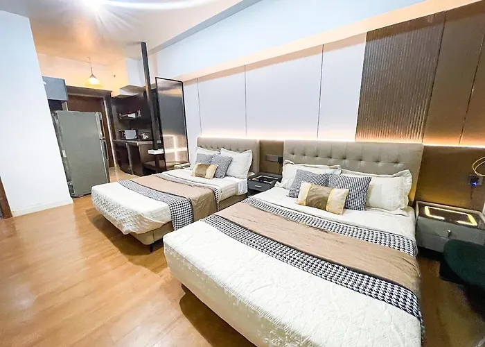 Stunning Sunset Retreat At Eton Bayview Ii 2pax Манила