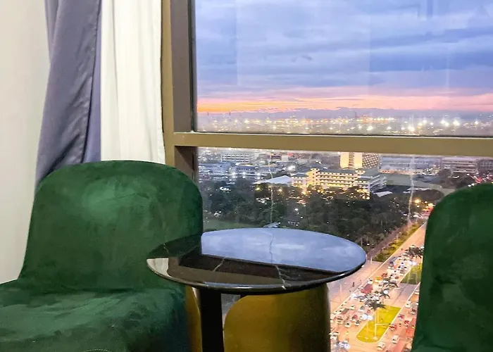 Stunning Sunset Retreat At Eton Bayview Ii 2pax * Манила