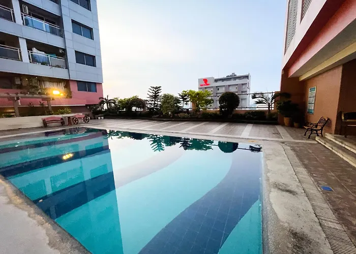 Stunning Sunset Retreat At Eton Bayview Ii 2pax Апартаменты