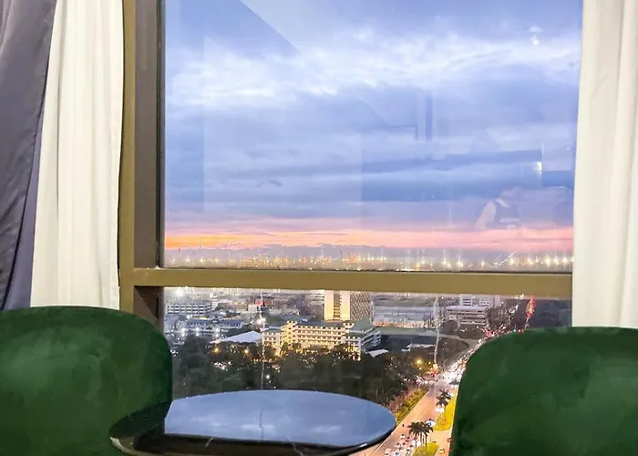 Апартаменты Stunning Sunset Retreat At Eton Bayview Ii 2pax *